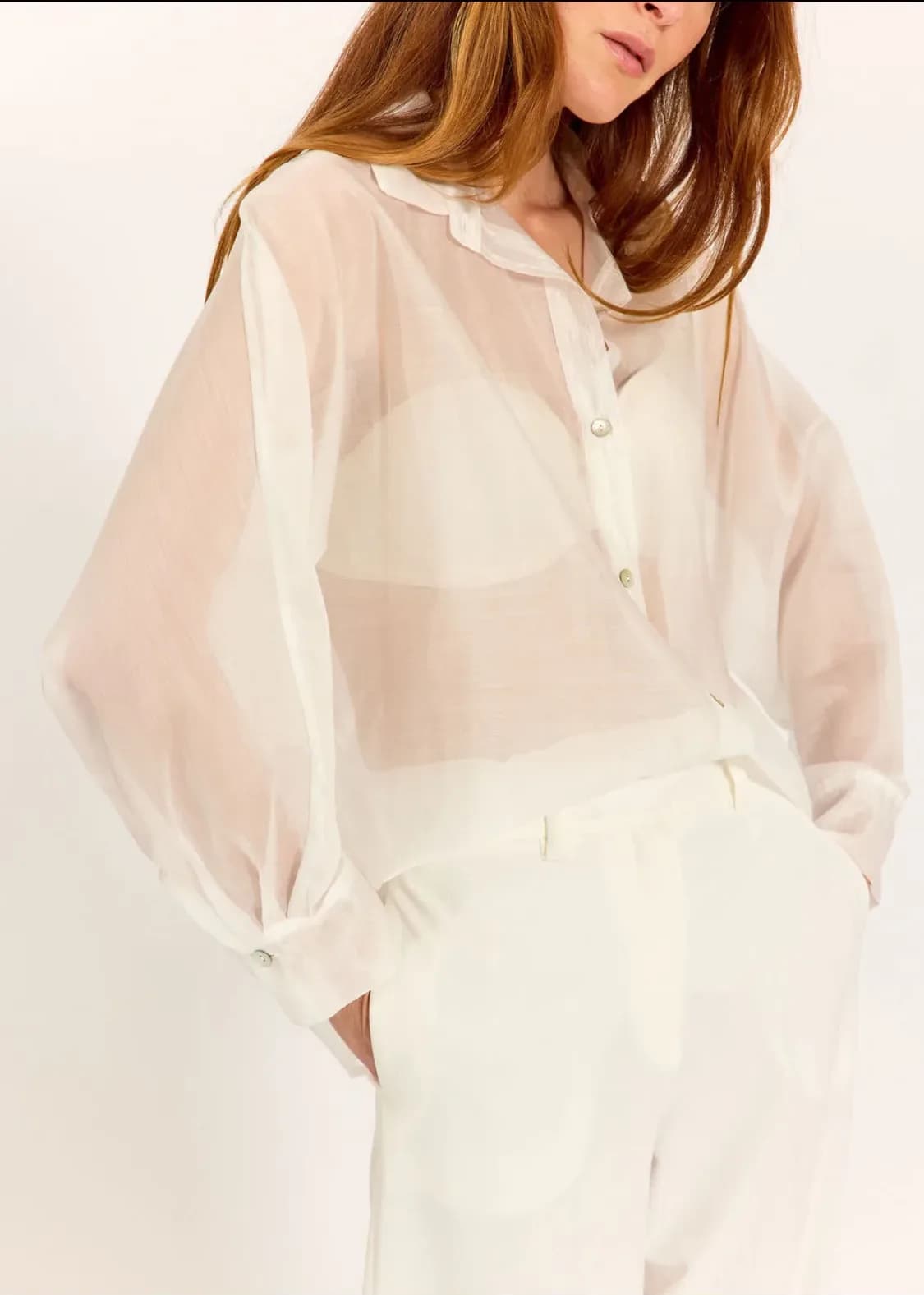 Chemise crème, de face