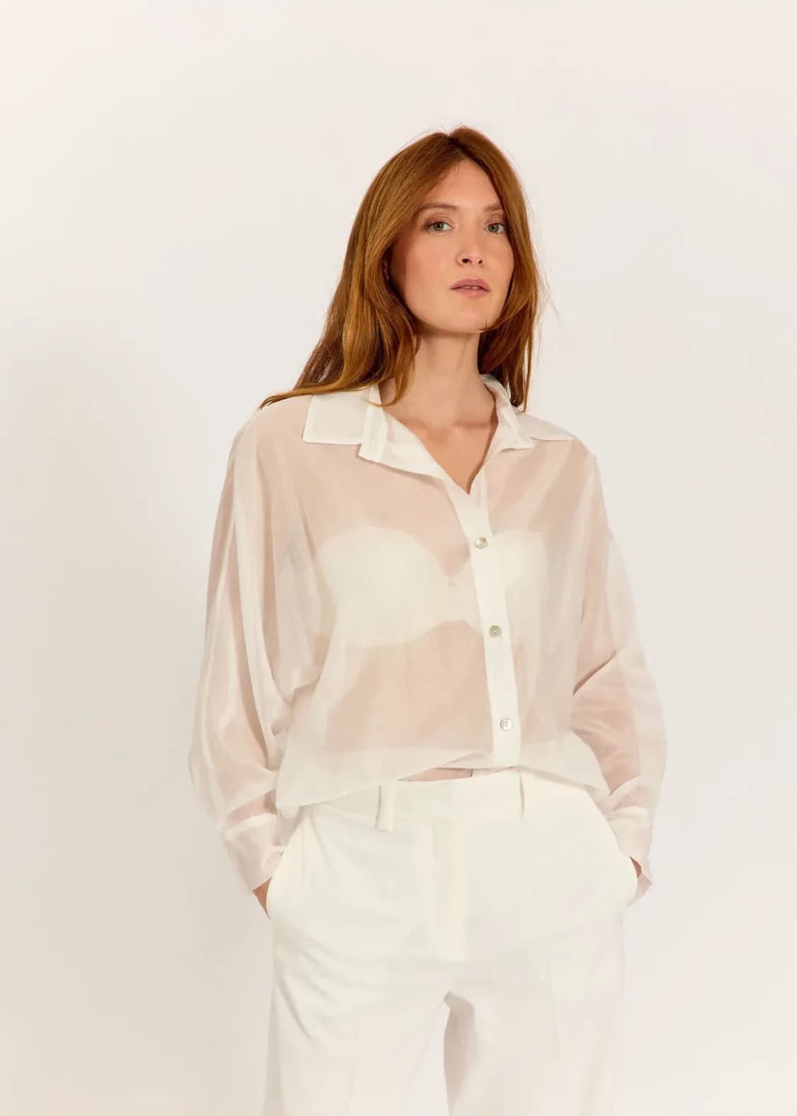 Chemise crème, vue de détail