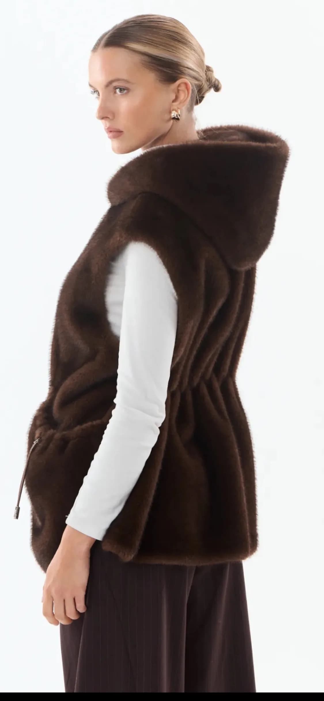 Gilet Maury en polyester, de profil