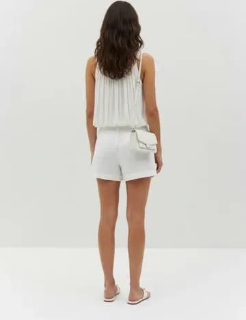 Haut CORY en polyester, détail des finitions