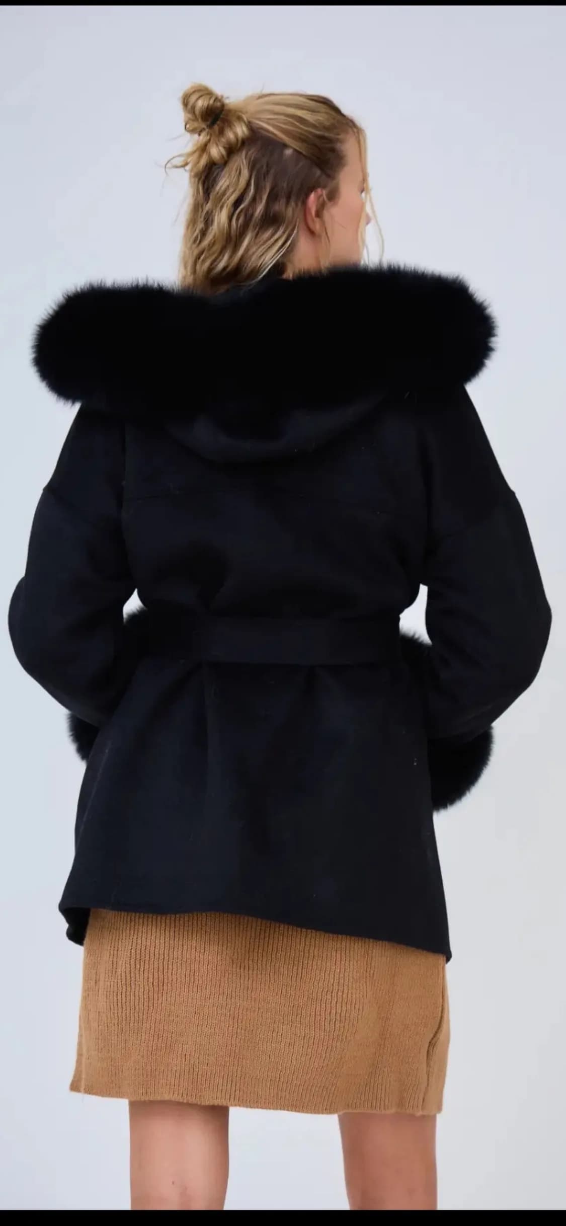 Manteaux Carolina en laine anthracite, de profil