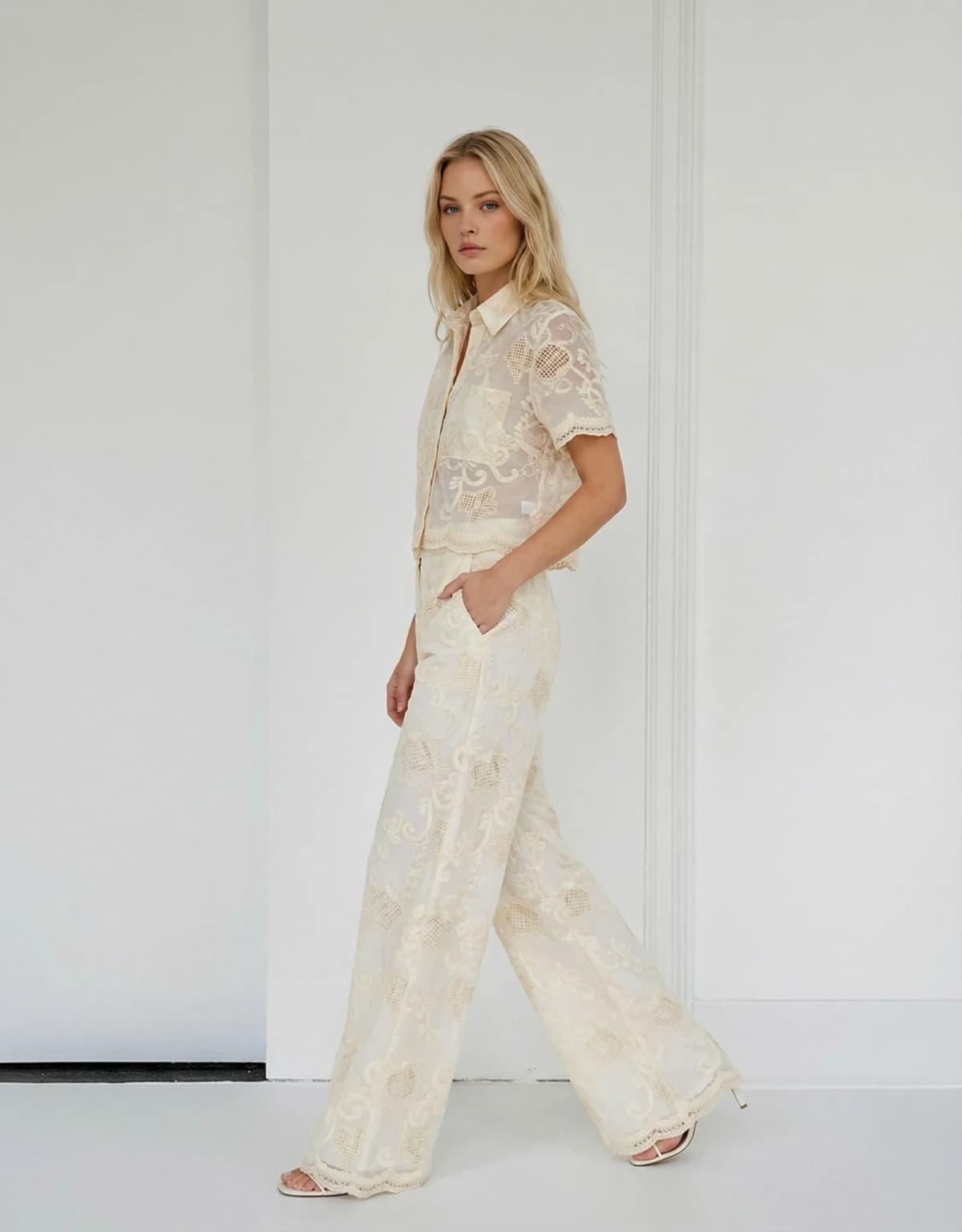 Pantalons JANA en tencel beige, vue de détail