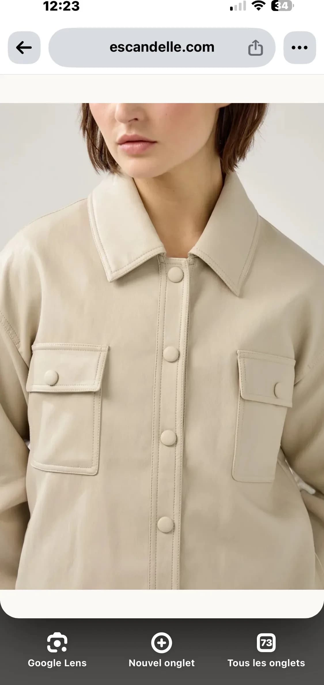 Veste Iloria en polyester beige, détail des finitions