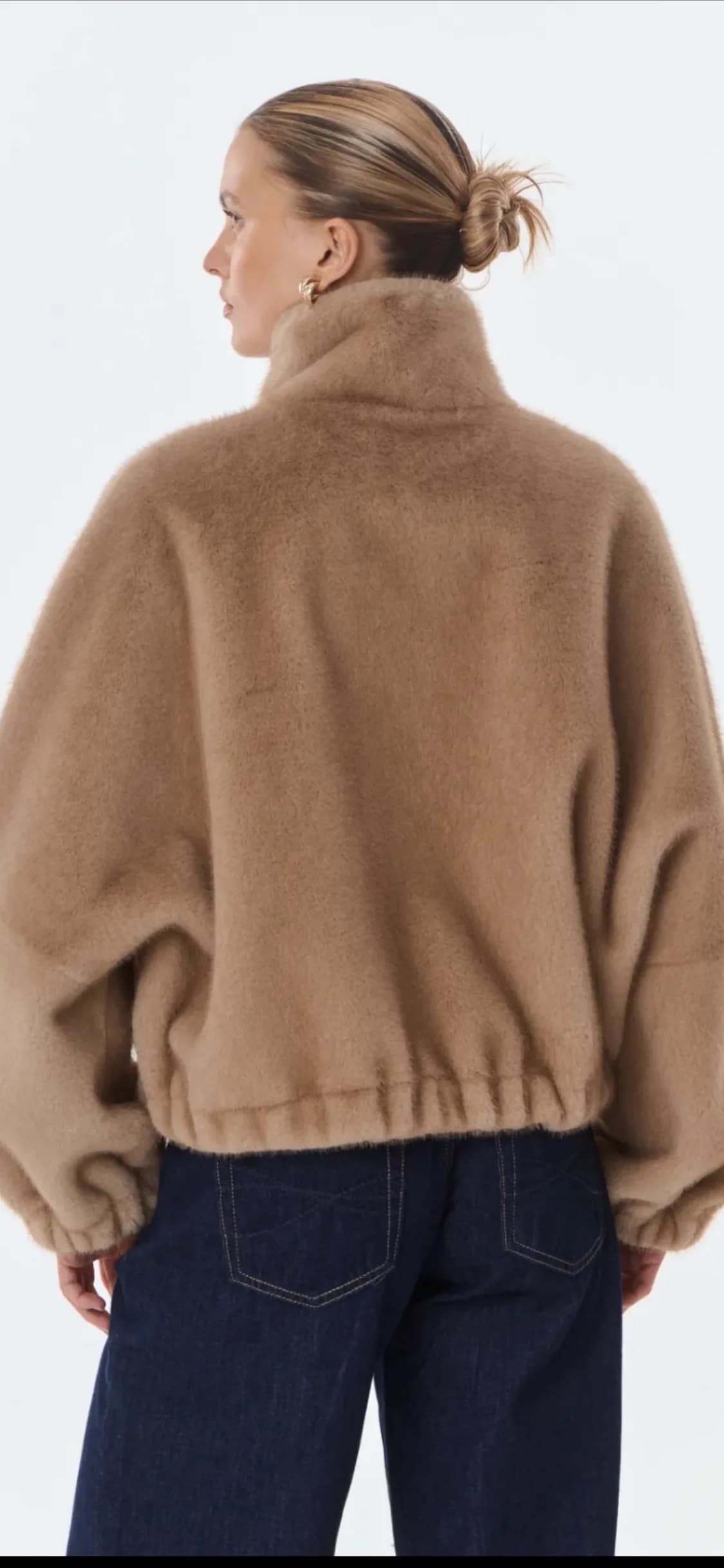 Veste Josie en polyester taupe, détail de la matière