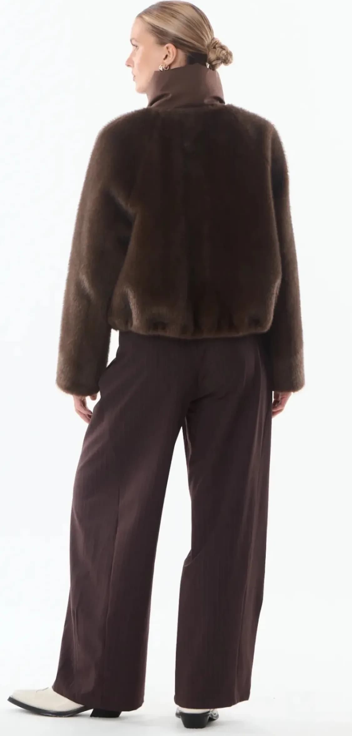 Veste Polly en polyester marron chocolat, de profil