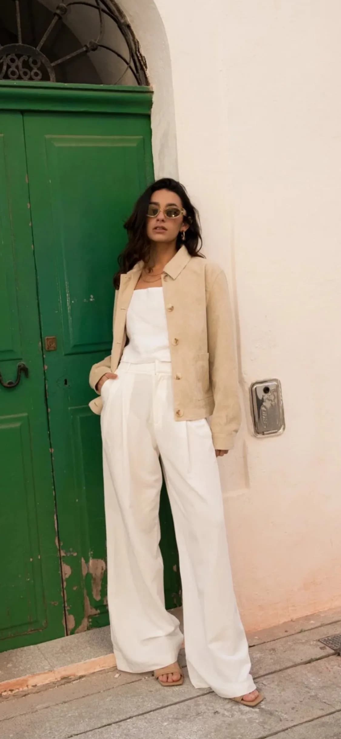 Veste Sabina beige, de profil