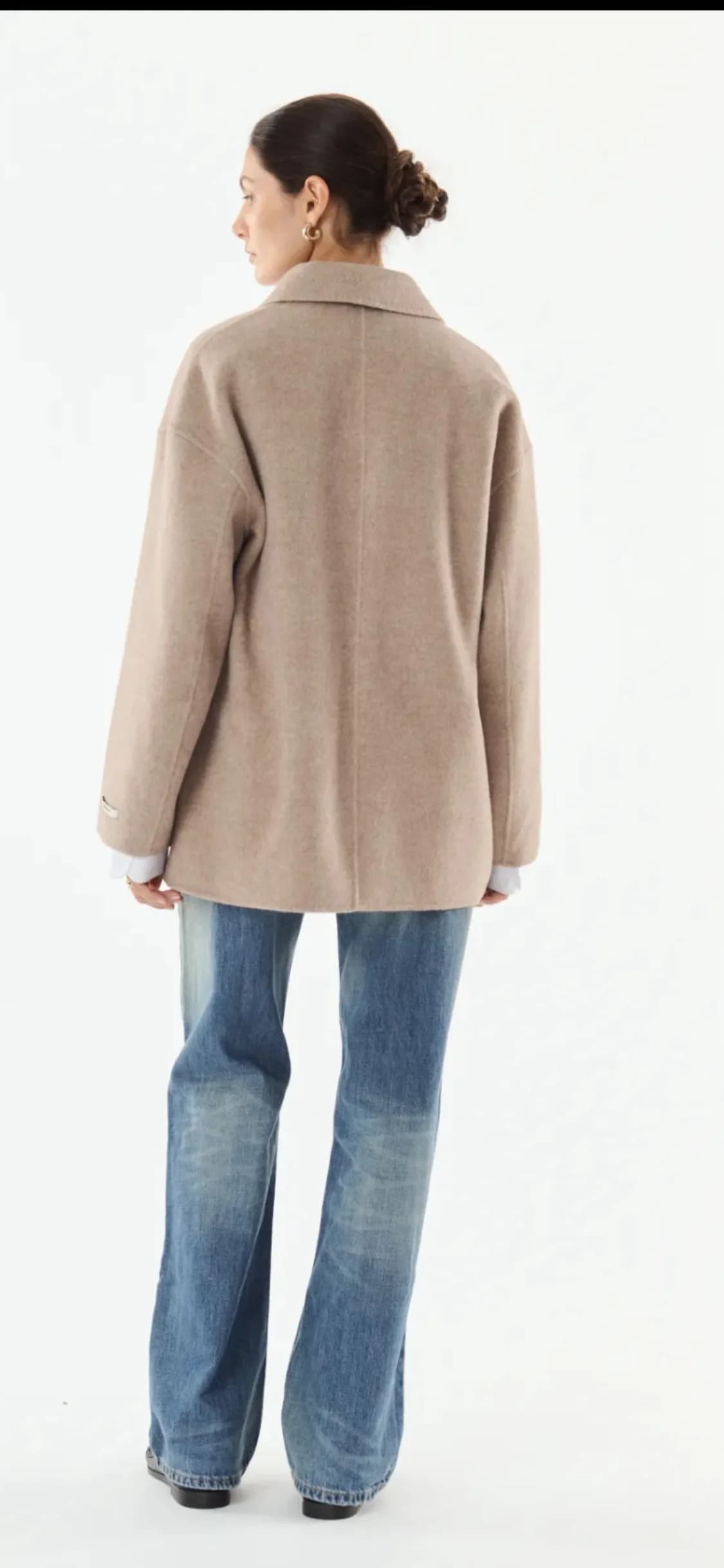 Veste Sammie en laine taupe, détail des finitions