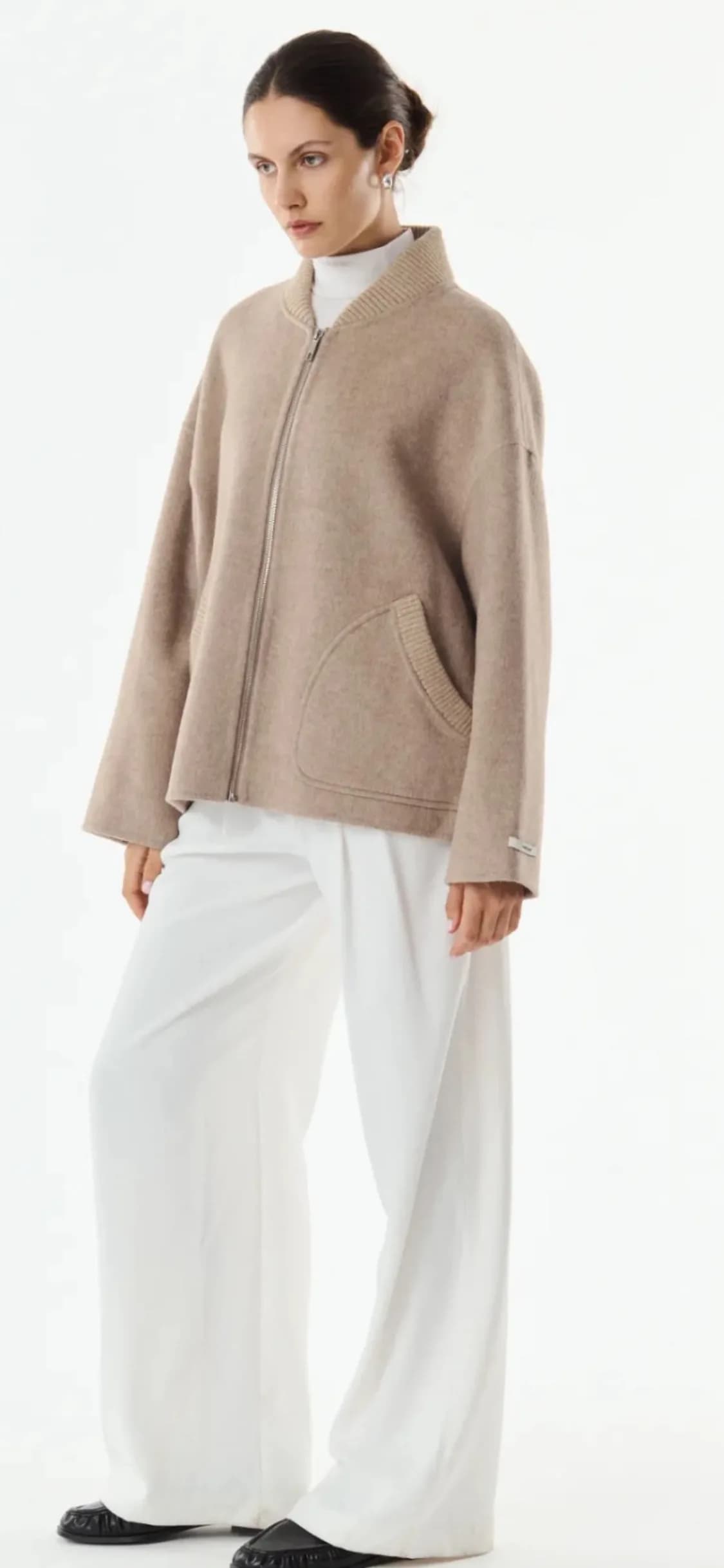 Veste Léo en laine taupe, de face