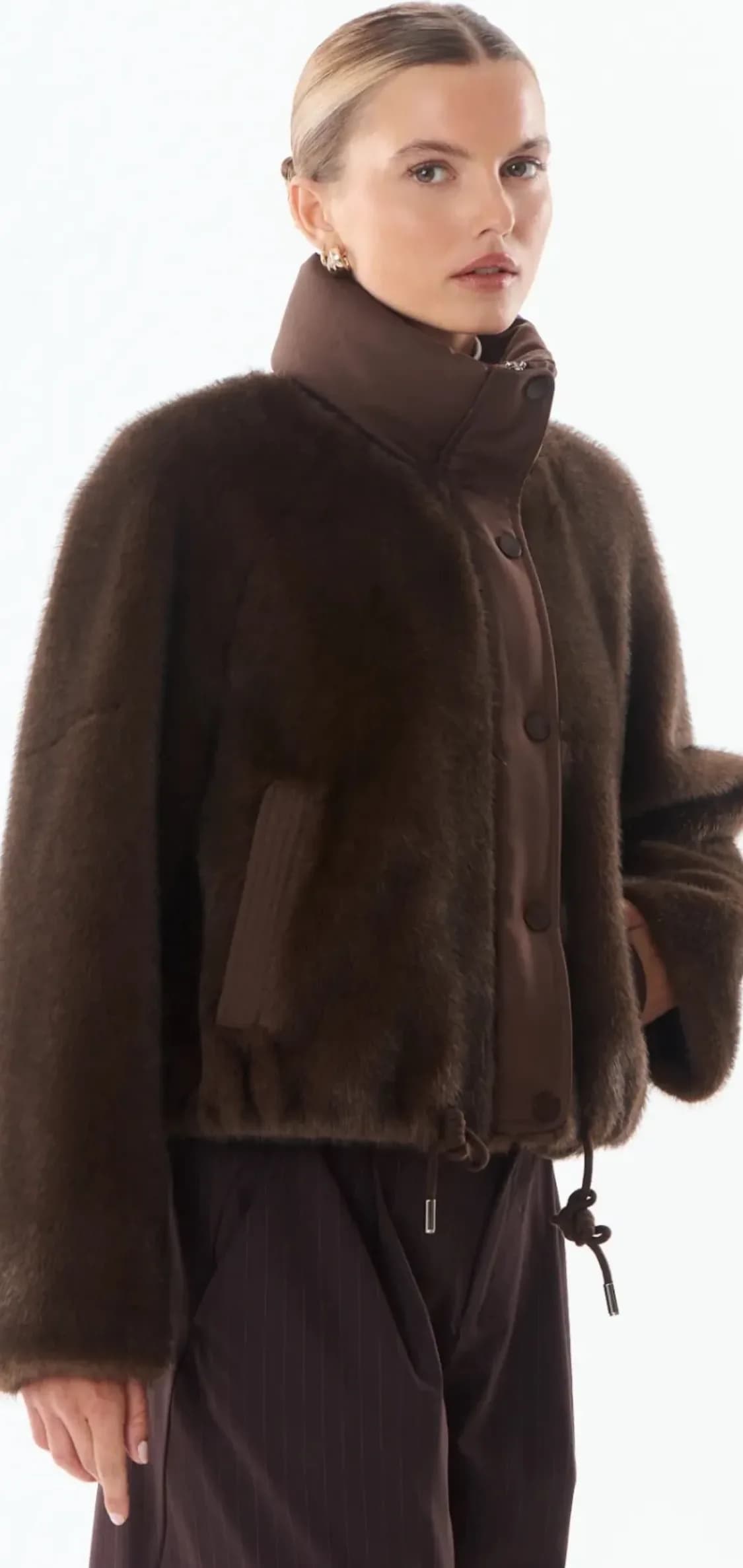 Veste Polly en polyester marron chocolat, de face