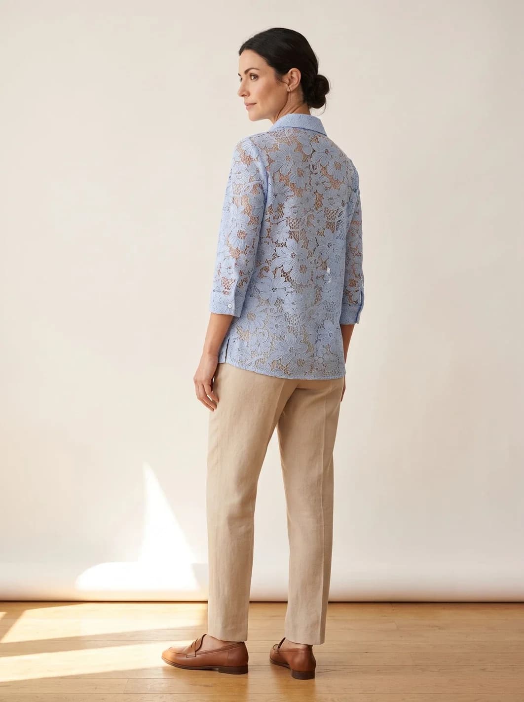 Chemise bleu ciel en dentelle guipure, vue 11