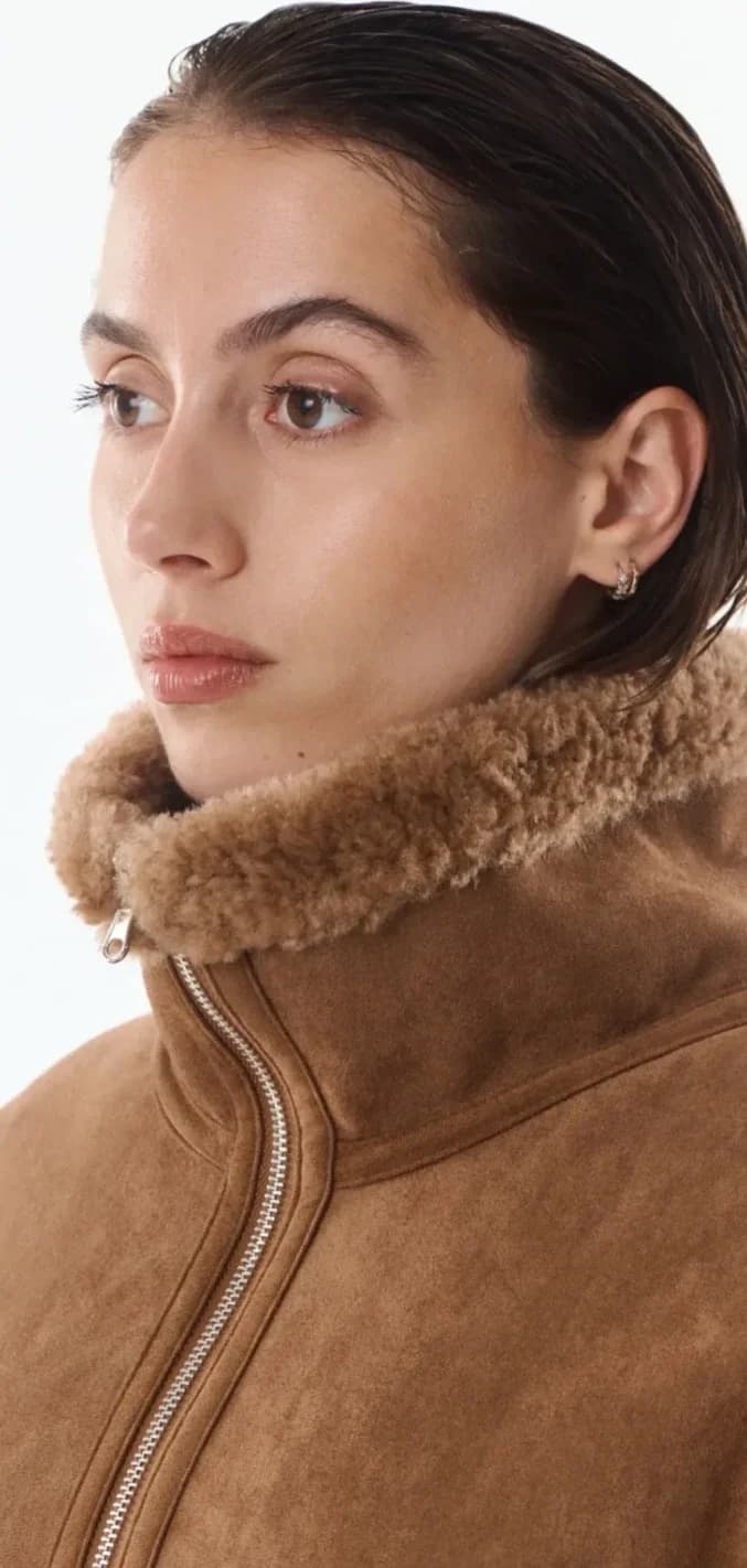 Veste réversible camel en fausse fourrure, vue 4