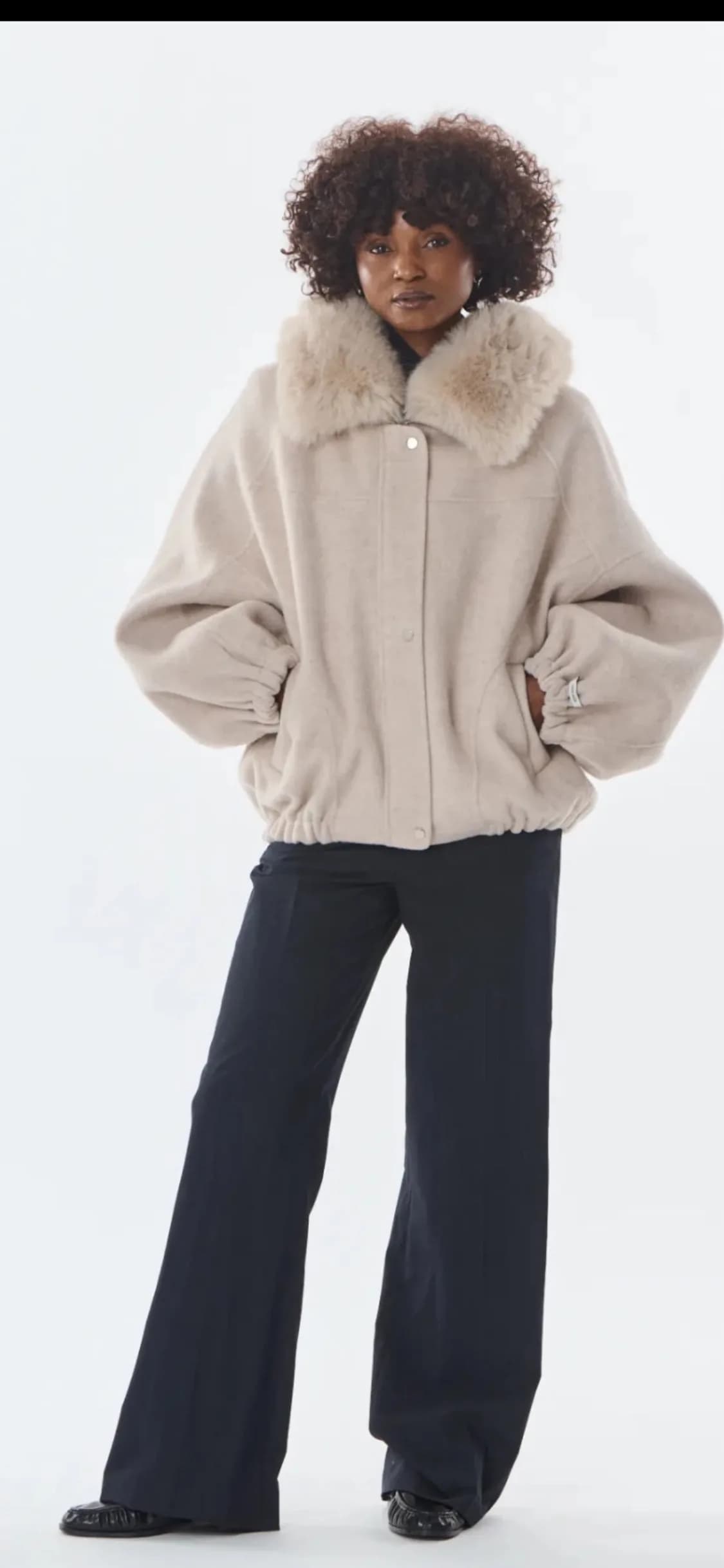 Veste beige à col fourrure, laine et cachemire, vue 2